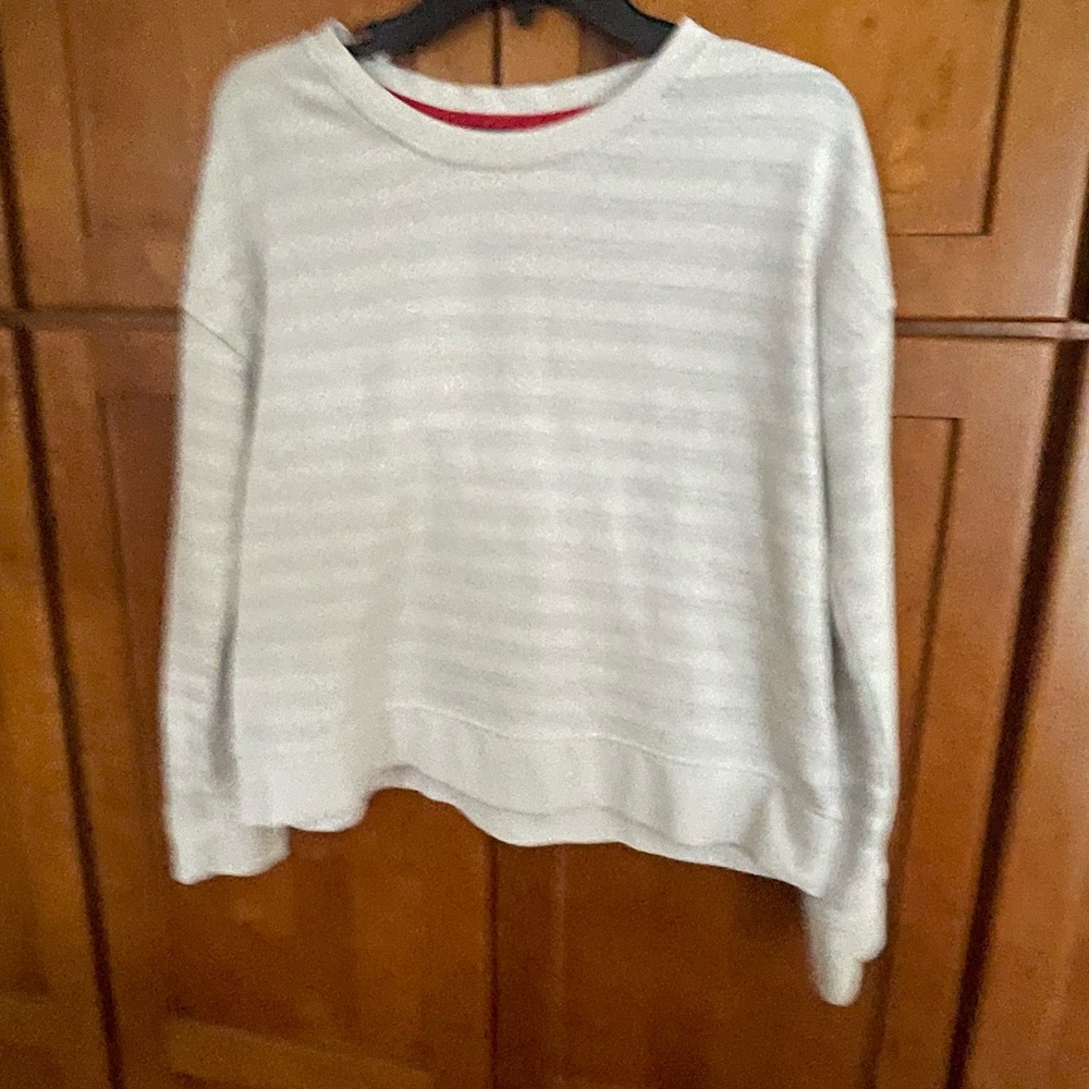 Marmot Gray Sweatshirt with Soft Texture and Relaxed Fit